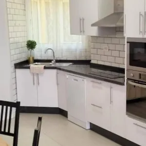 https://apartment-in-the-city-center.adeje-hotels.com